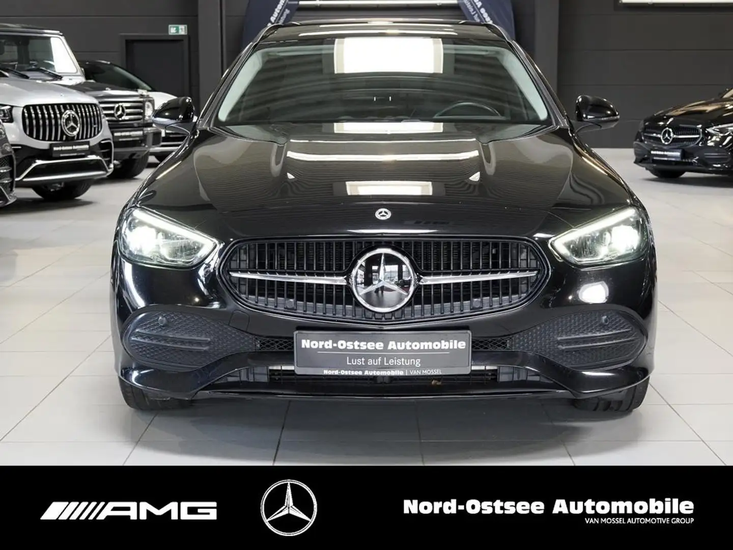 Mercedes-Benz C 300 e T AVANTGARDE KAMERA PANO NIGHT LED MBUX Zwart - 2