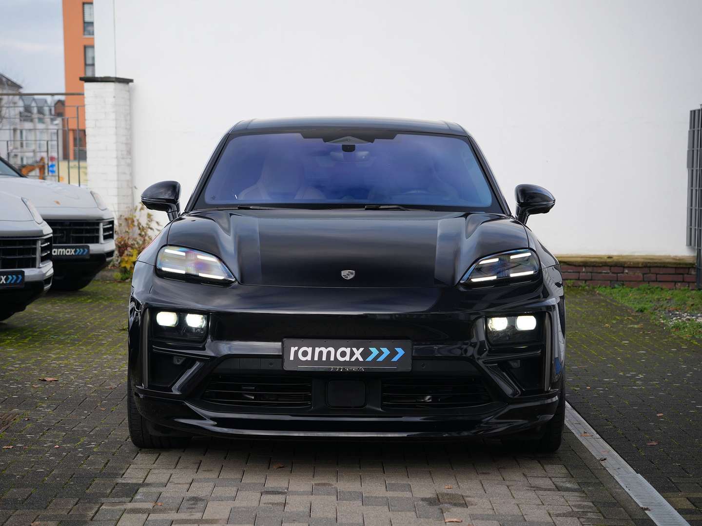 Porsche Macan Turbo E -  - Joinsteer - #5