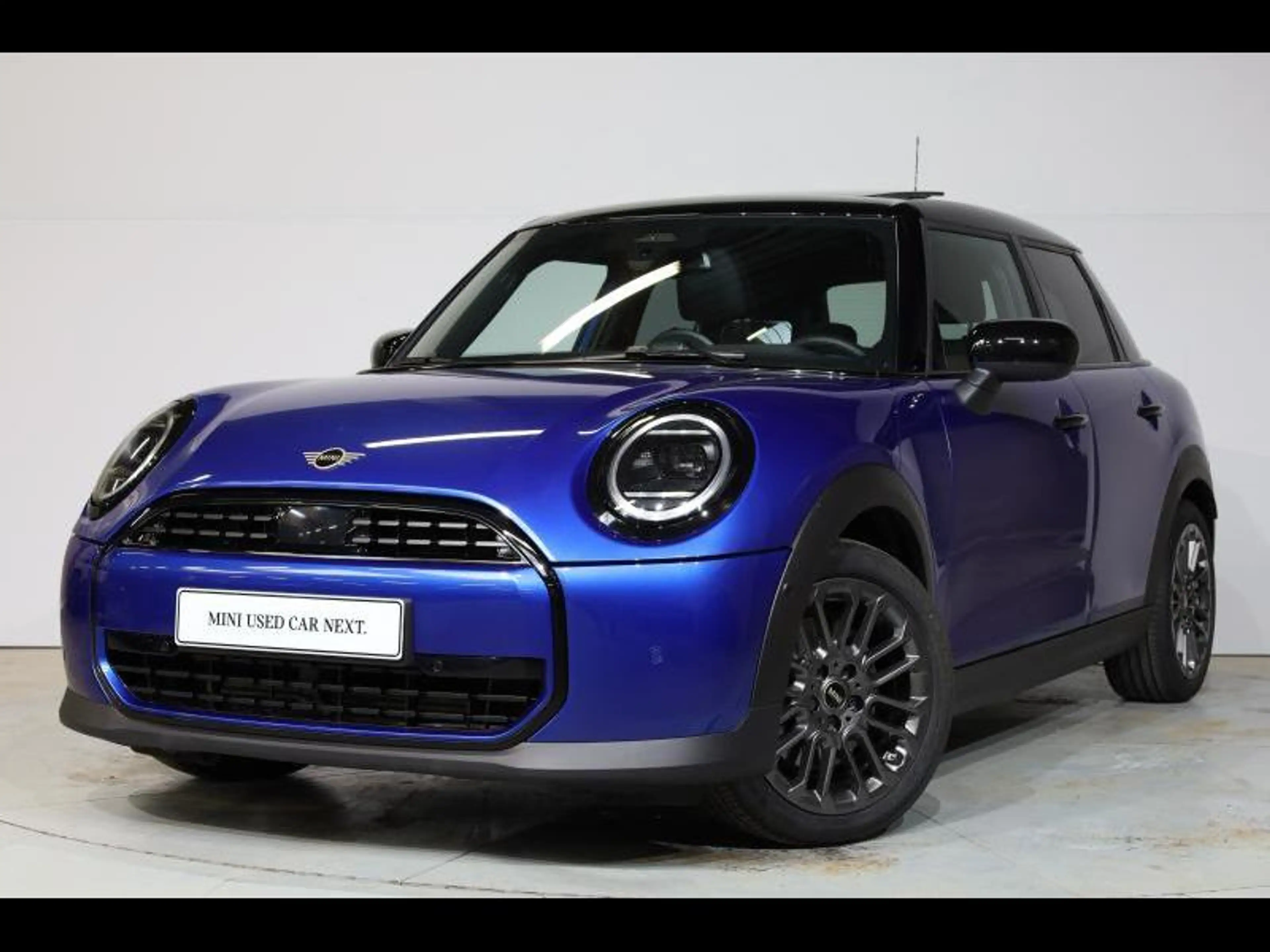 MINI Cooper C 5 PORTES — photo 2