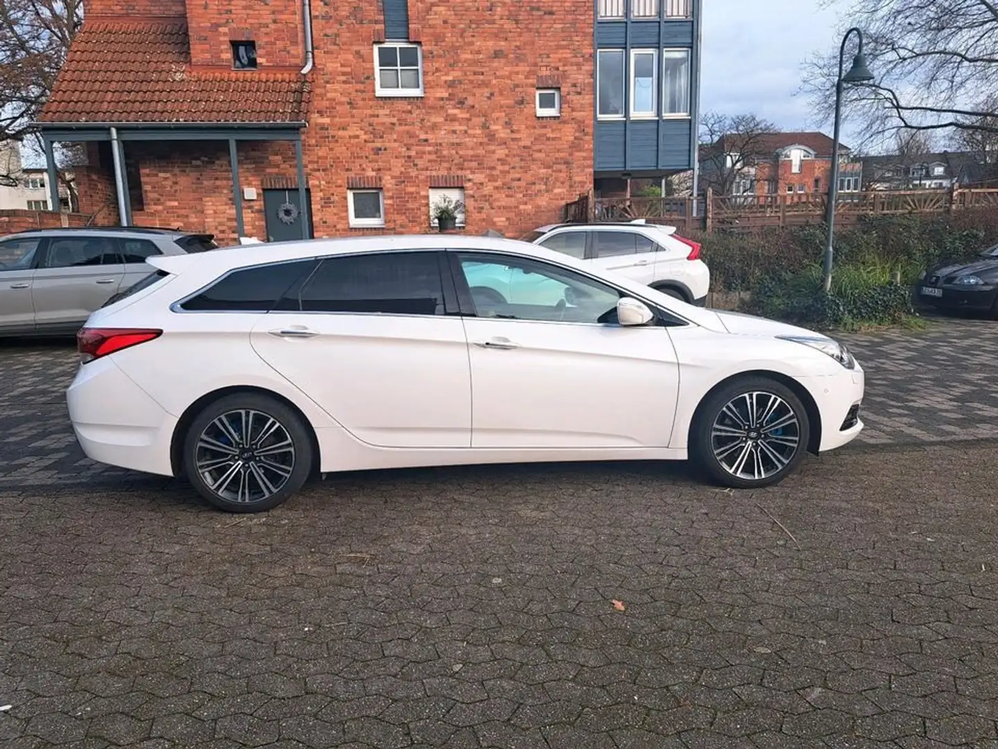 Hyundai i40 i40 Kombi blue 1.7 CRDi DCT Premium - 2