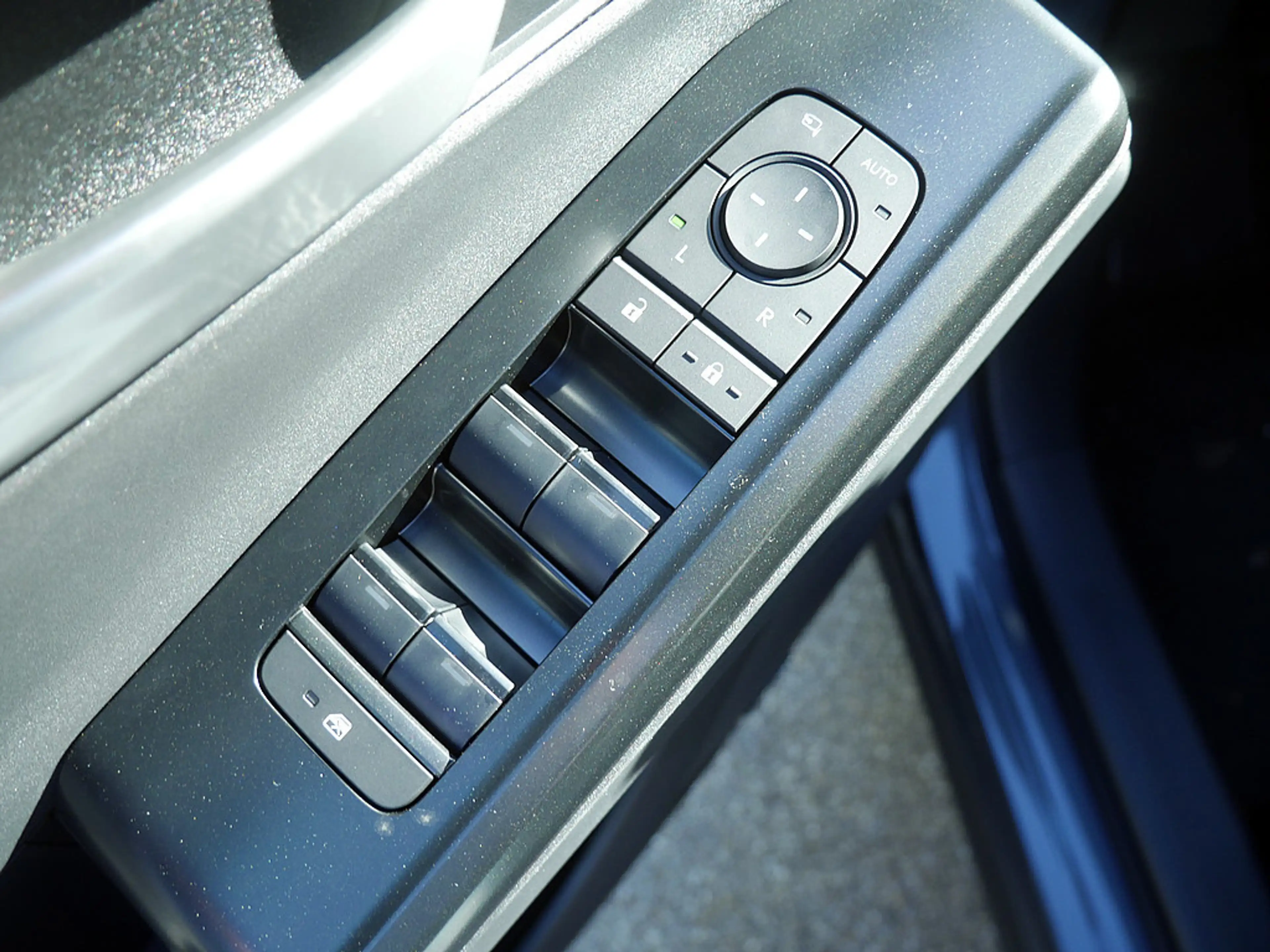 Subaru E-OUTBACK 75 AWD Platinum ACC LED PANO 360° — photo 12