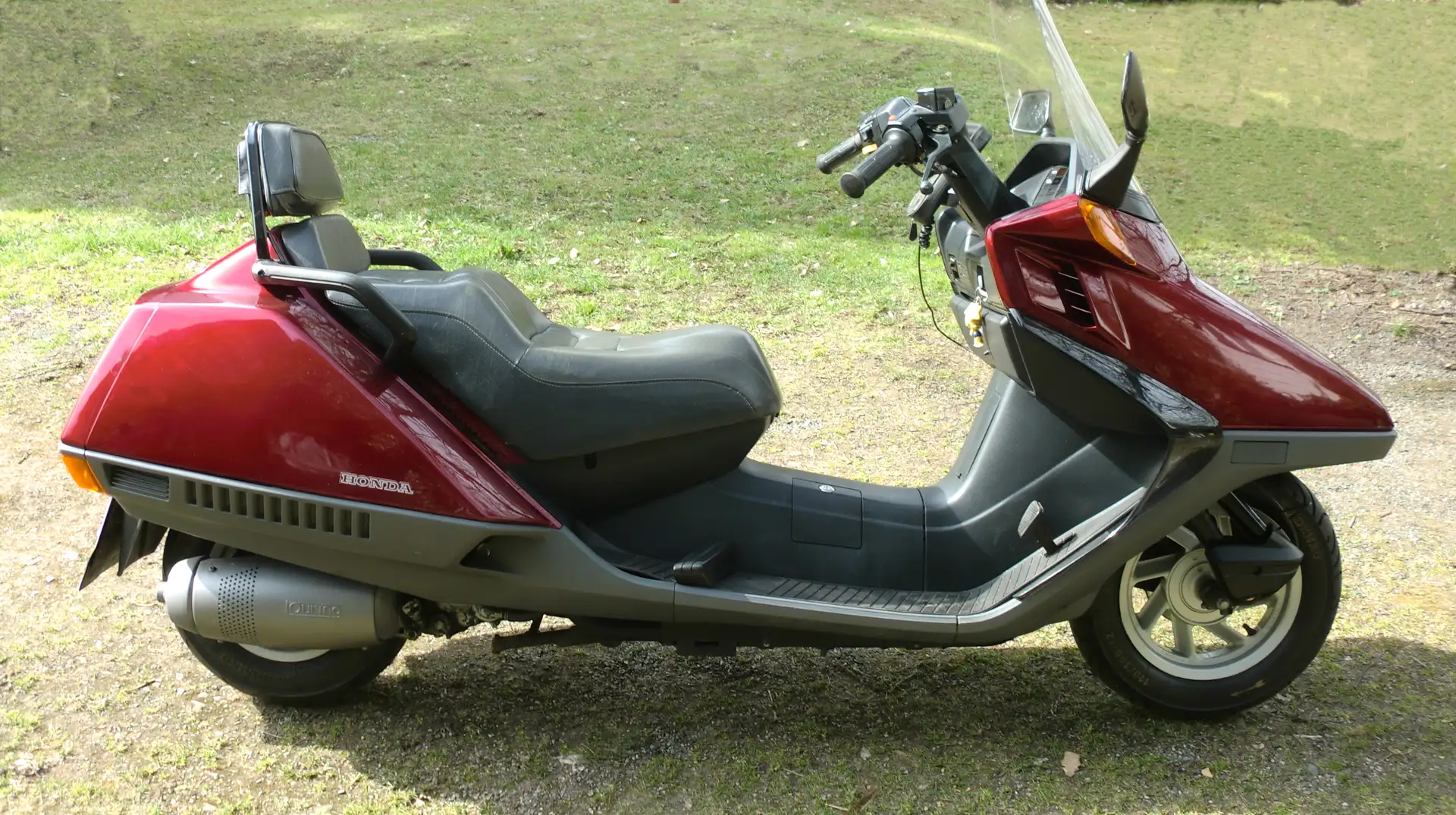 Honda CN 250 Rojo - 1