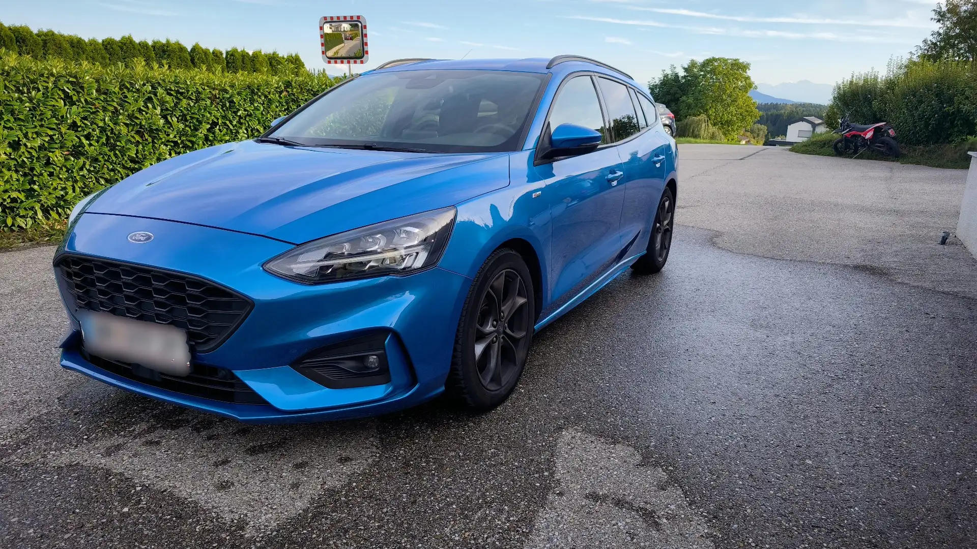 Ford Focus 1.5 EcoBlue ST-Line Automatik - Diesel Kombi Blau - 2