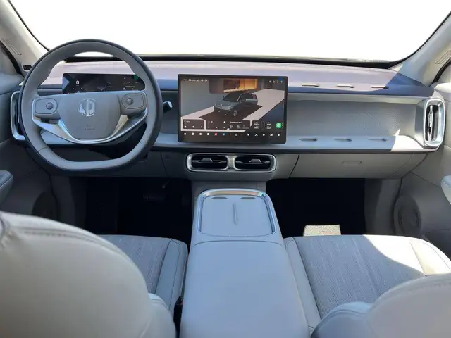 Leapmotor B10 view 8