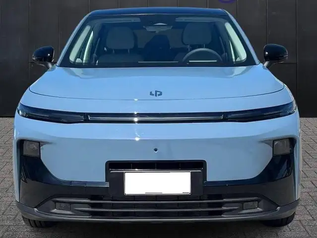 Leapmotor B10 view 2