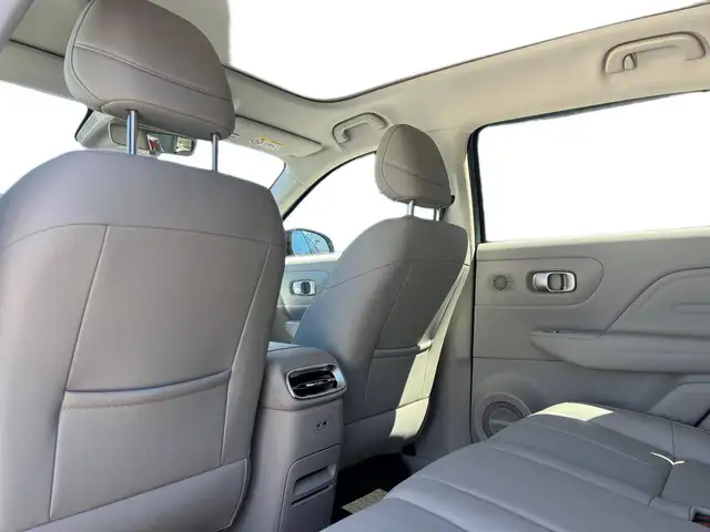 Leapmotor B10 view 10