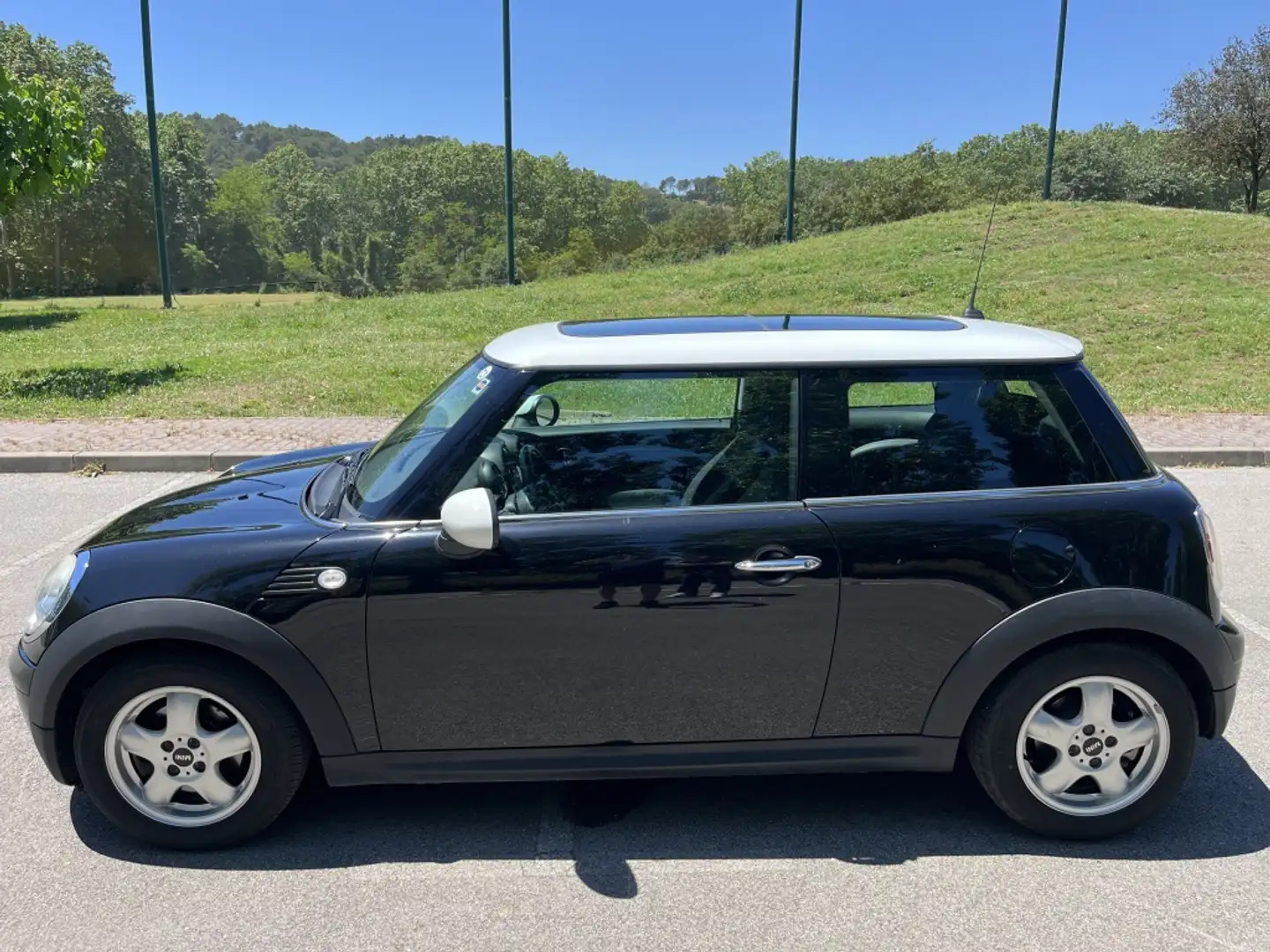 MINI Cooper Noir - 2