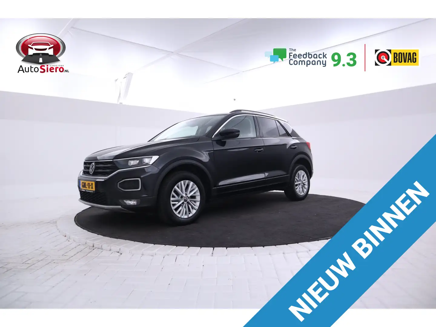 Volkswagen T-Roc 1.0 TSI Style Apple Carplay/Android Auto, Parkeers Zwart - 1