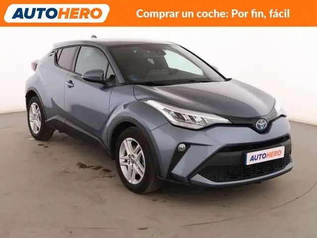 Toyota C-HR view 8