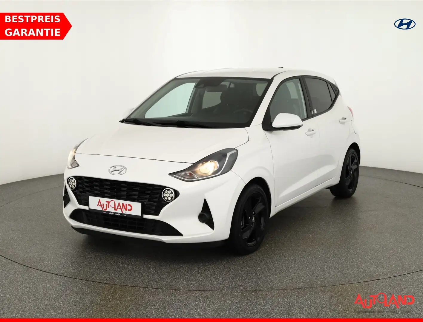 Hyundai i10 1.0 Connect & Go Navi Kamera Sitzheizung DAB Blanc - 1