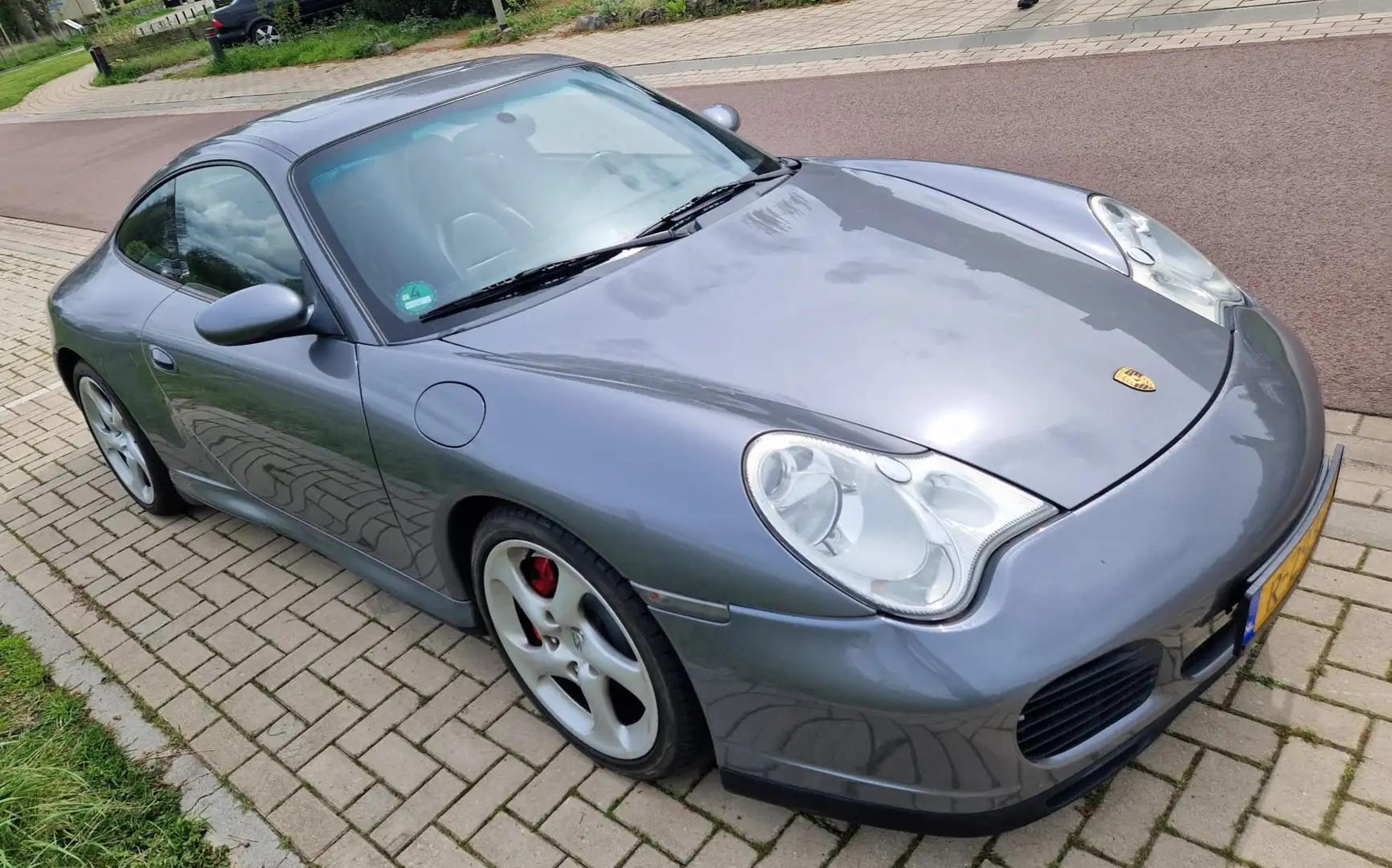 Porsche 996 3.6 Coupé Carrera 4S Grijs - 2