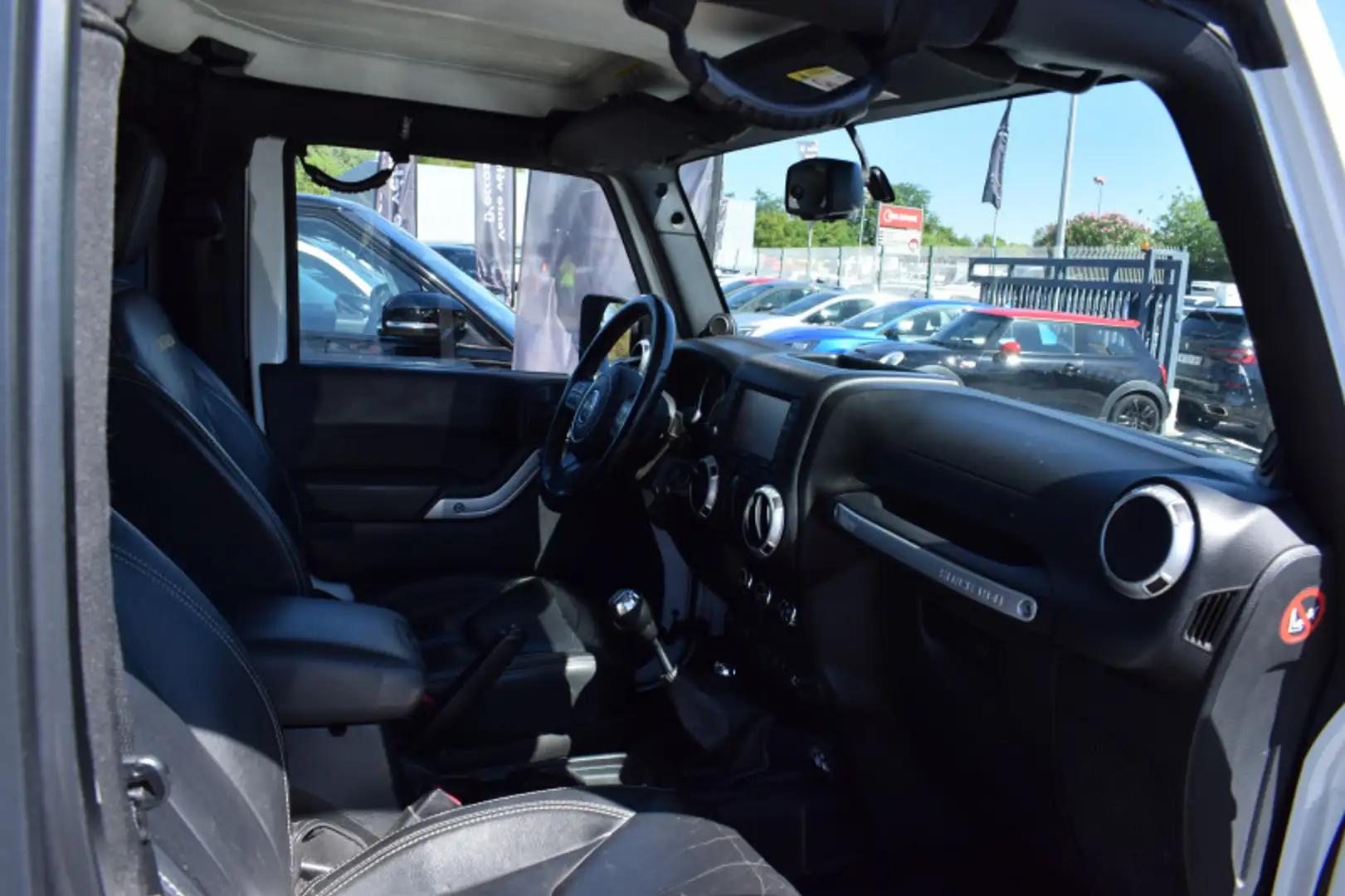 Jeep Wrangler 2.8 CRD 200 FAP SAHARA Blanc - 2
