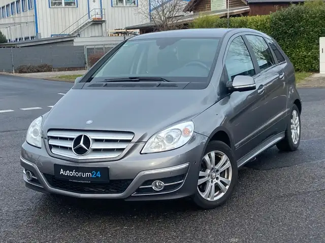 Mercedes-Benz B 180 CDI*Autom.*Navi*PDC*SHZ*