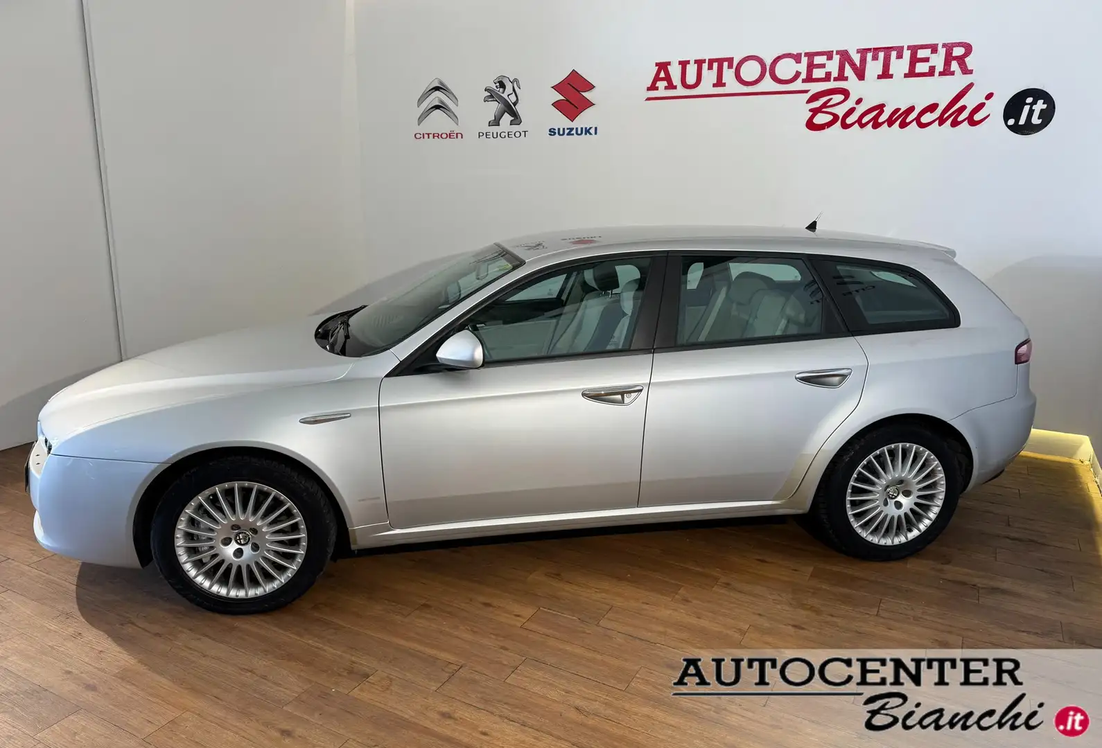 Alfa Romeo 159 159 SW 2.4 jtdm 200cv Plateado - 2