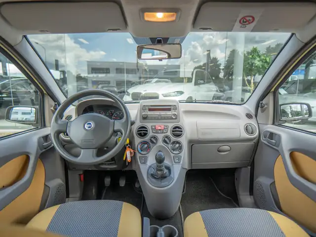 Fiat Panda view 3