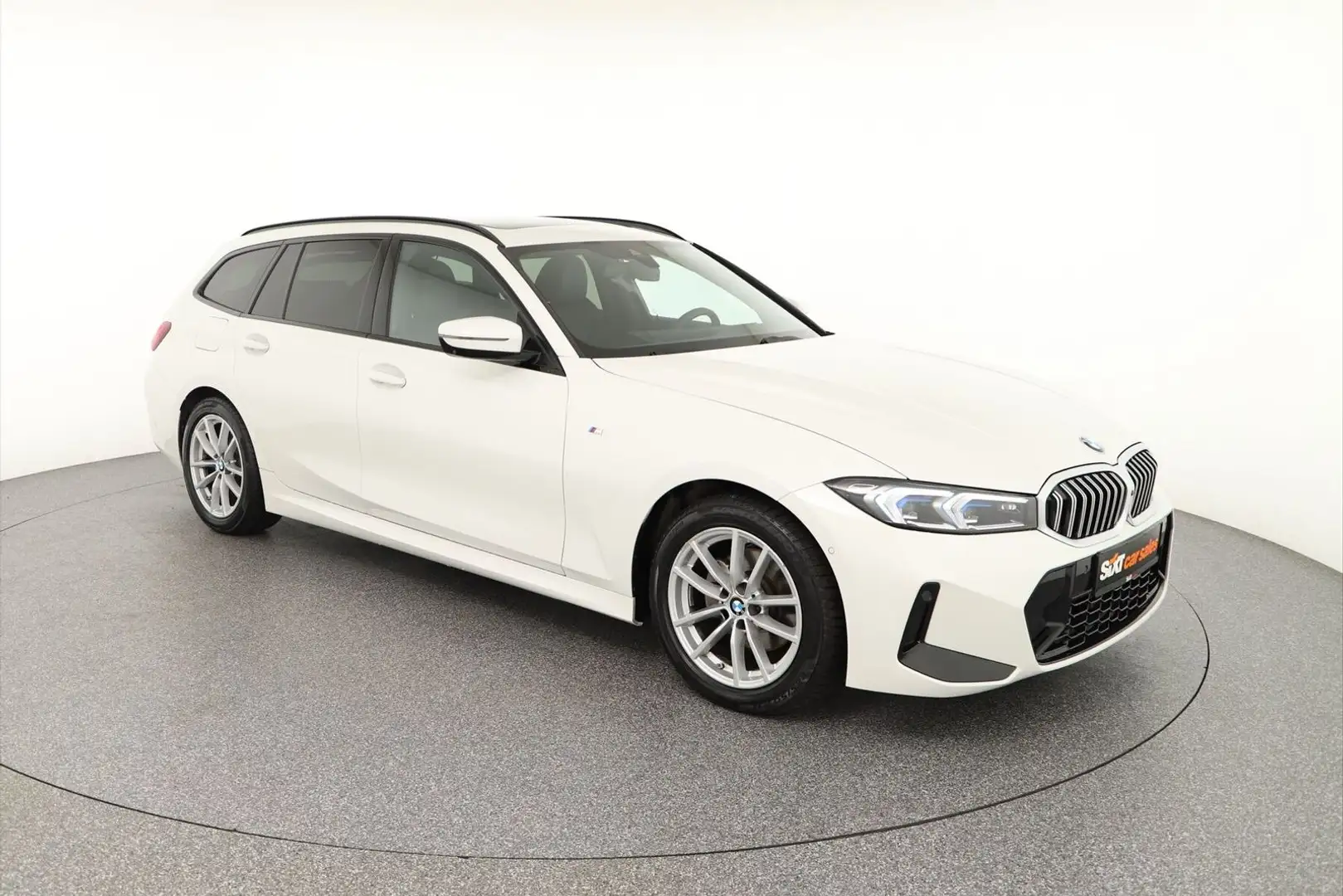 BMW 320 d xDr. M Sport LCPro|HUD|PAN|PAs+360|SHZG|AHK Weiß - 1