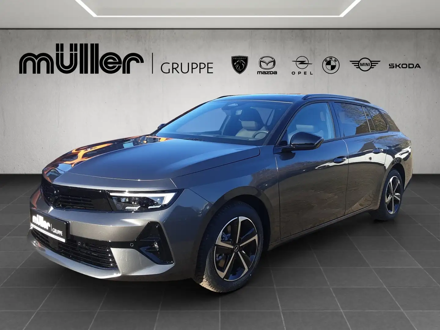 Opel Astra Sports Tourer, GS, 1.2 GS Gris - 1