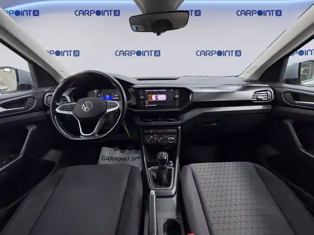 Volkswagen T-Cross view 11