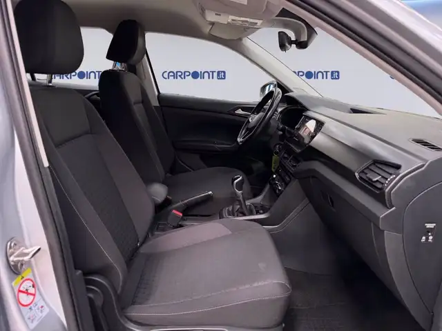 Volkswagen T-Cross view 16