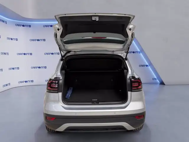 Volkswagen T-Cross view 18