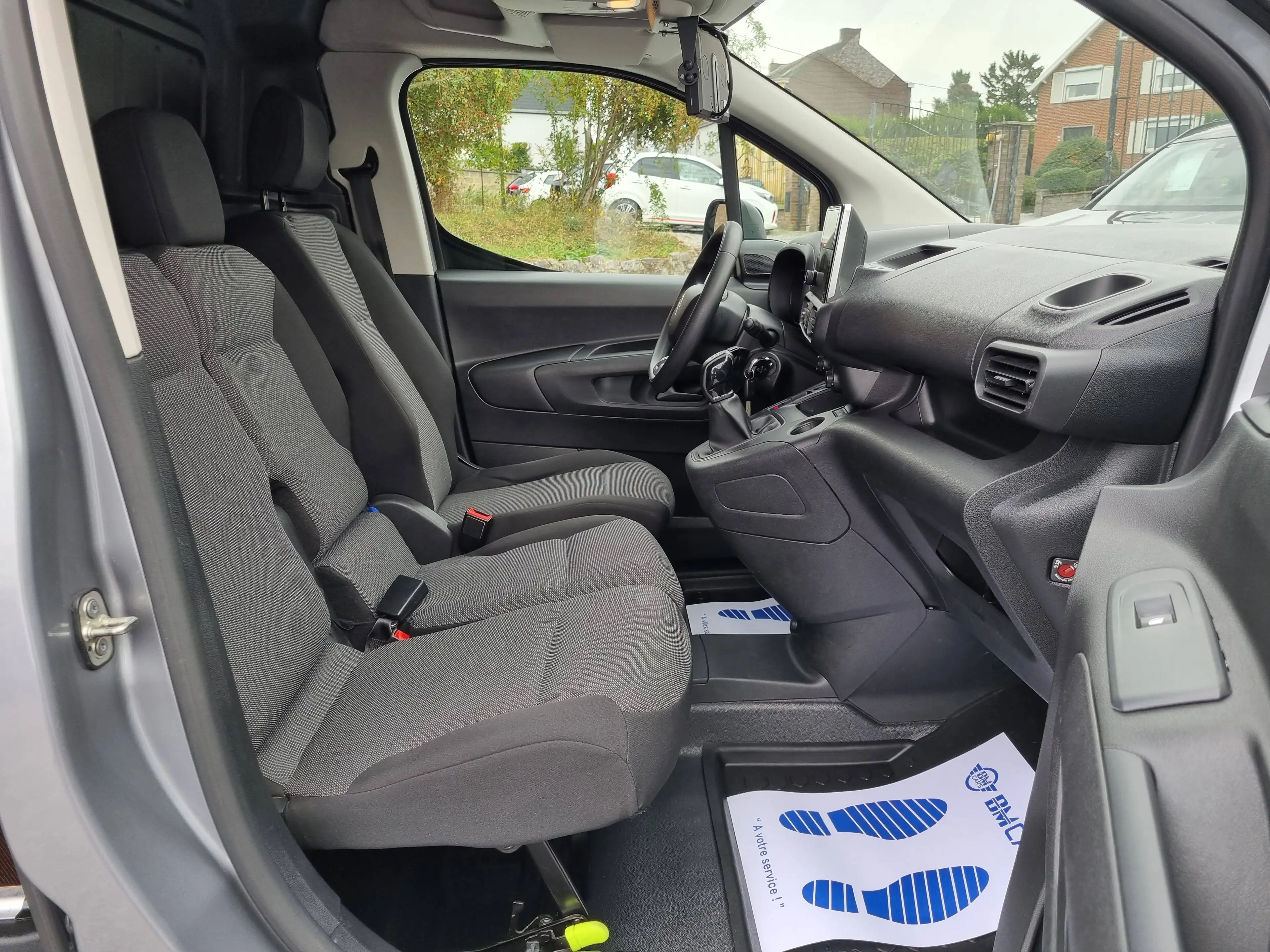 Citroen Berlingo 1.5 BlueHDi ✅ 3 PLACES ✅ GPS-CLIM-PORTE COULISSANTE-CARPLAY-ANDROIDAUTO-CAMERA-ATT.REMORQUE — photo 13