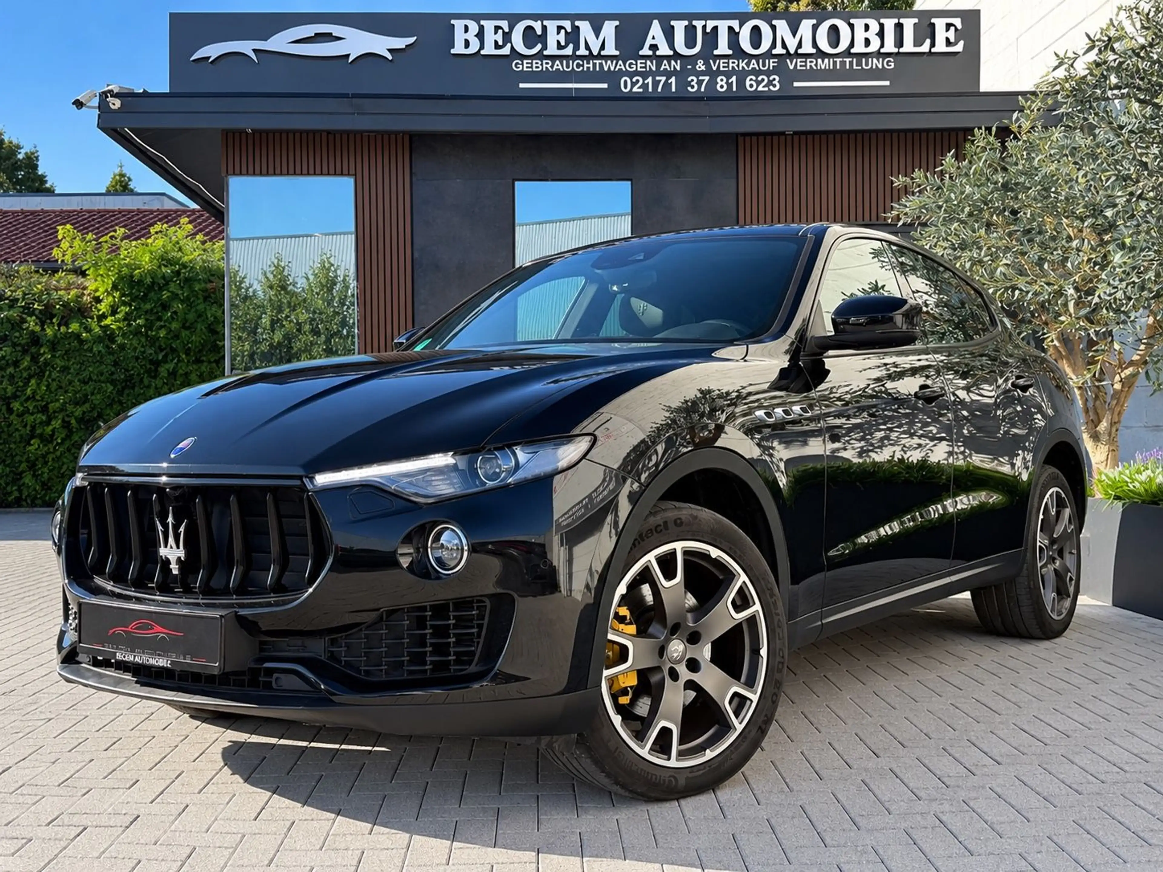 Maserati Levante Diesel * VOLL MASERATI SCHECKHEFT*PANO