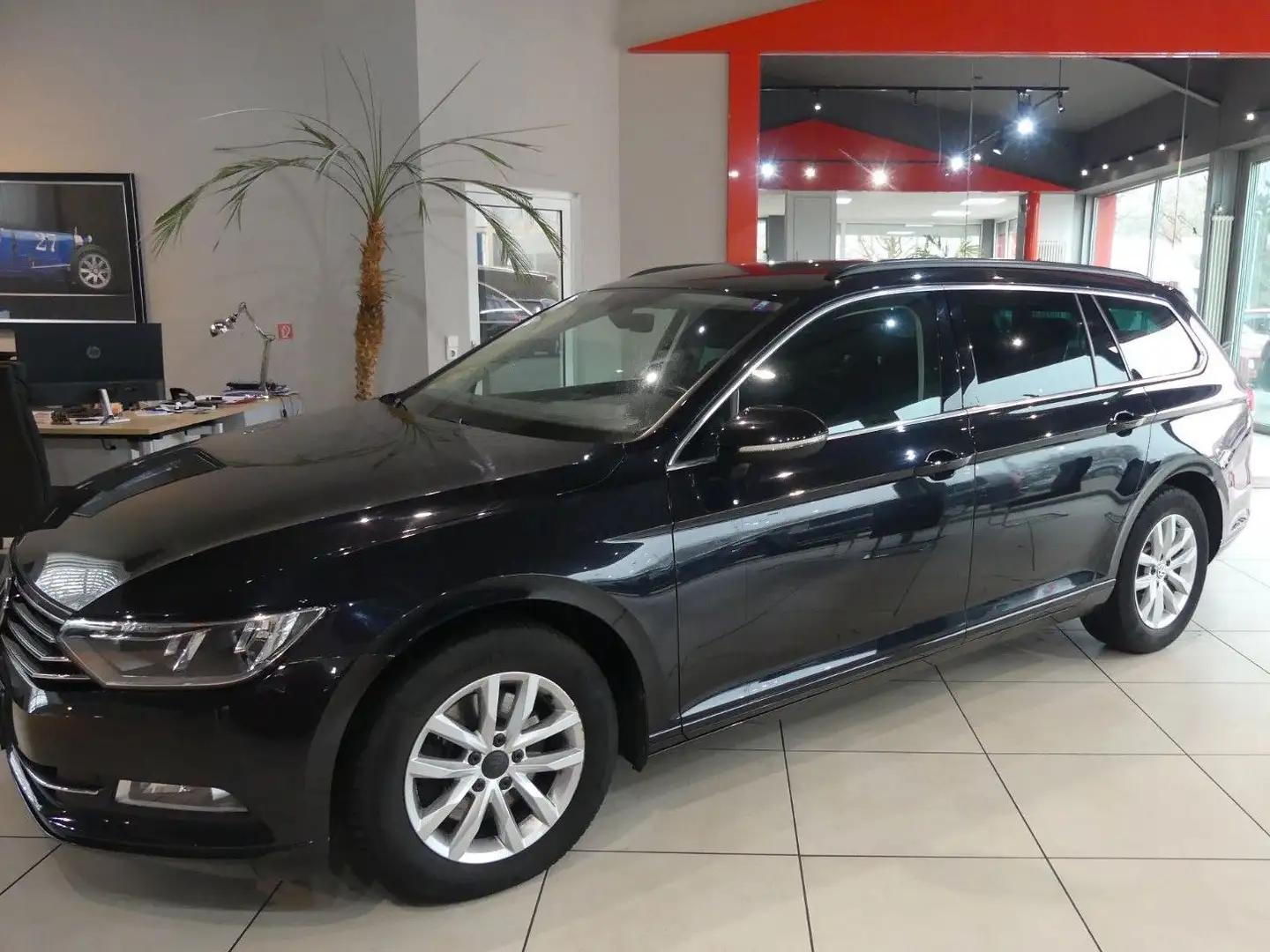 Volkswagen Passat Variant Comfortline*Navi*SHZ*ACC*PDC Schwarz - 1