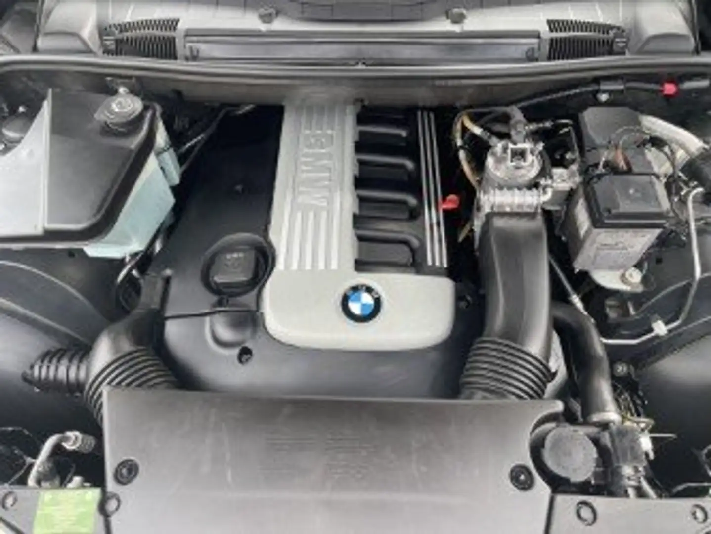 BMW X5 3.0d Aut. Negro - 2