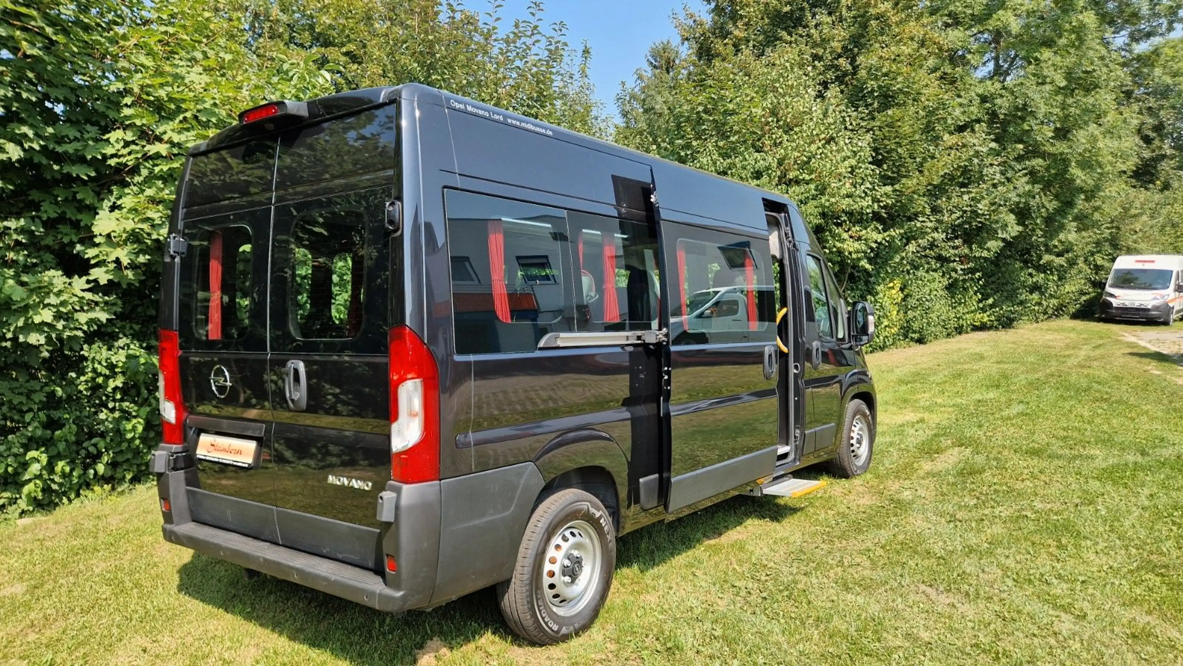 Opel Movano 9 Sitzer VIP Mobility Vorlauffahrzeug