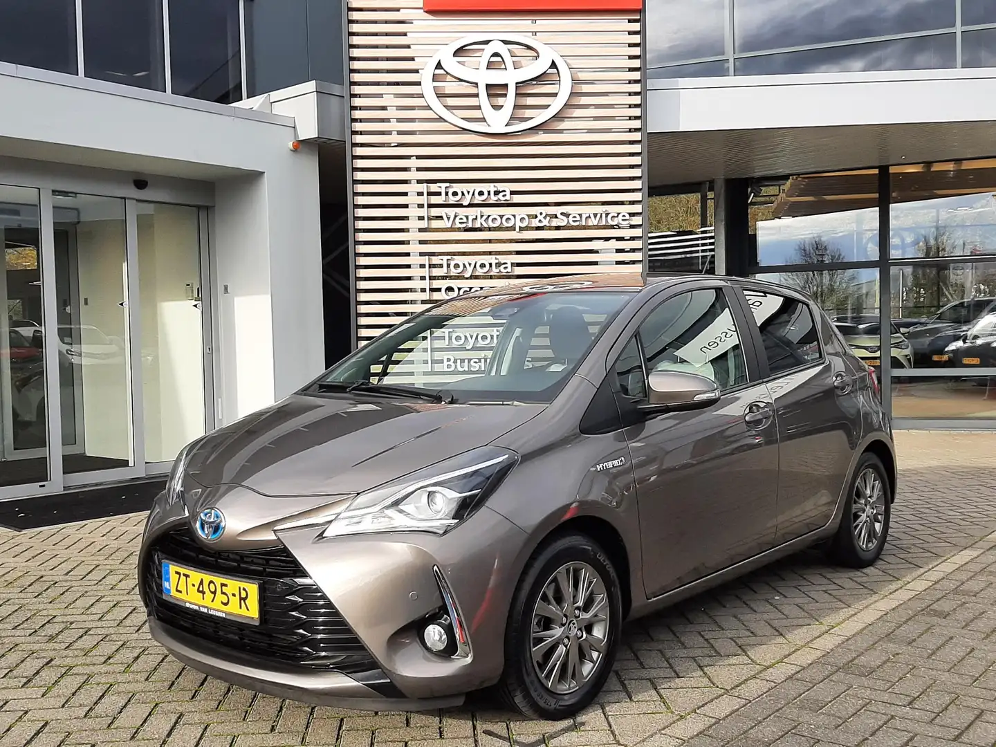 Toyota Yaris 1.5 HYBRID DYNAMIC APPLE CARPLAY/ ANDROID AUTO KEY Gris - 1