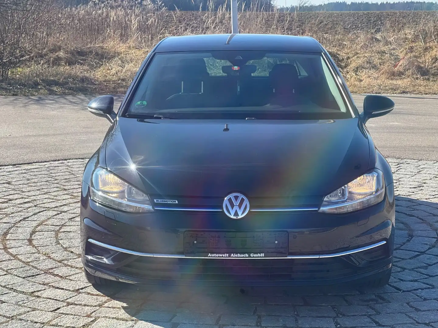 Volkswagen Golf VII Lim. IQ.DRIVE BlueMotion 1.5TSI DSG ACC Schwarz - 1
