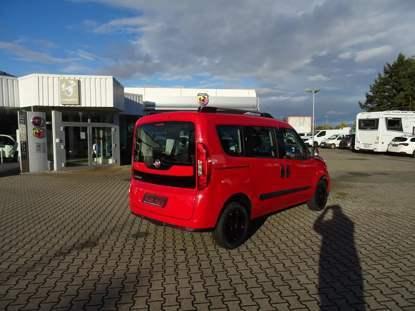 Fiat Doblo Lounge (Kurzversion) Rouge - 2
