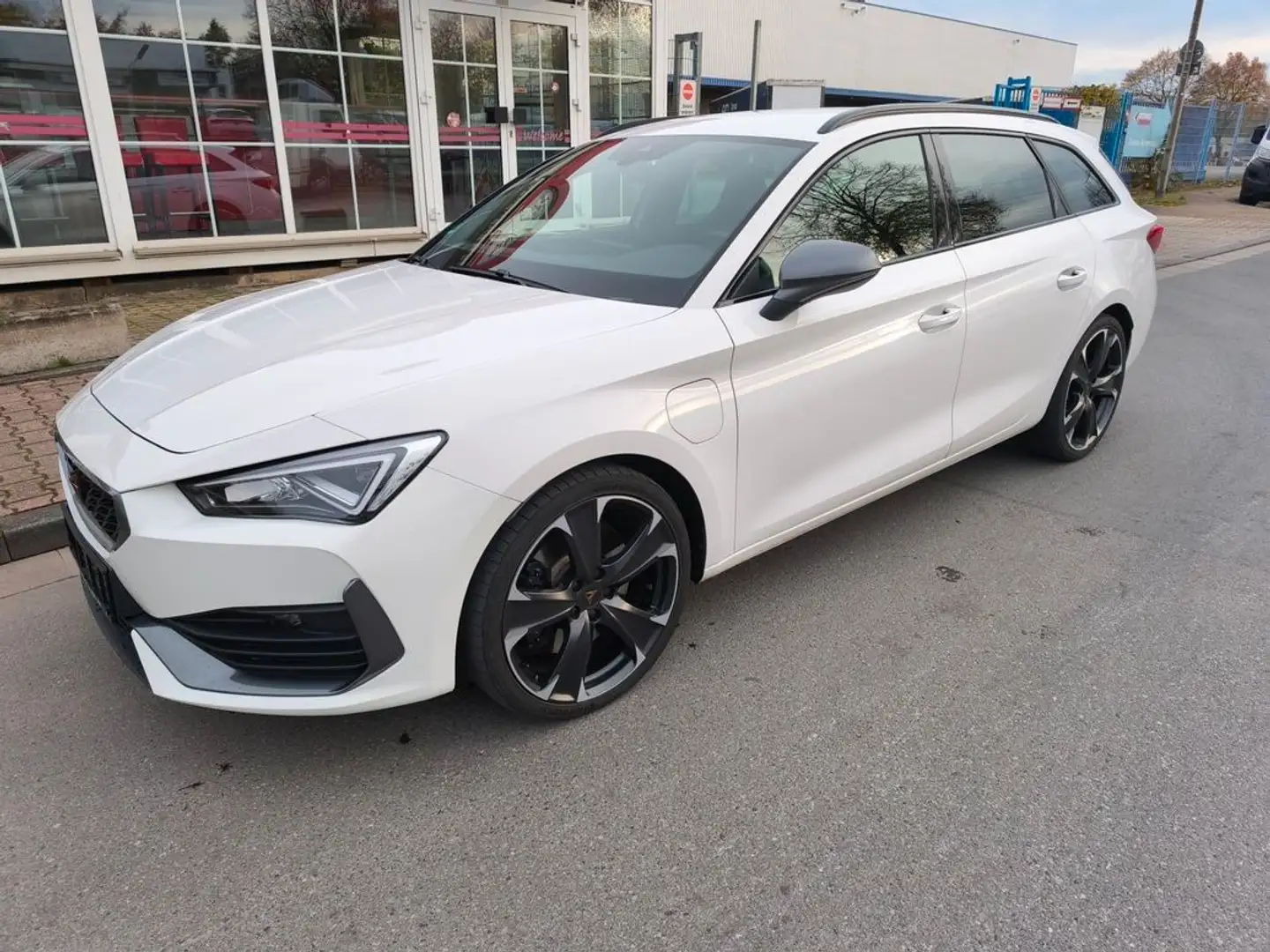 CUPRA Leon Sportstourer VZ e-Hybrid Blanc - 1