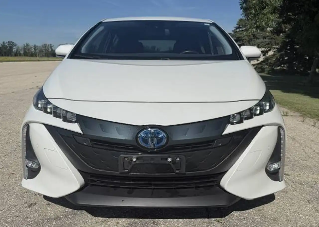 Toyota Prius Prime photo Toyota Prius Prime