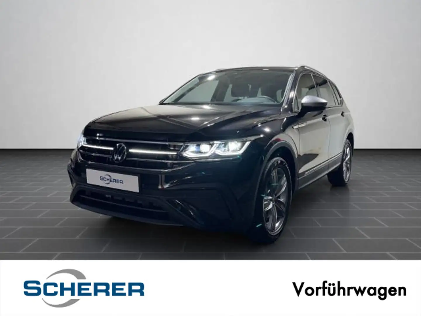 Volkswagen Tiguan Allspace Life 2,0 l TSI 190 PS  DSG7 Schwarz - 1