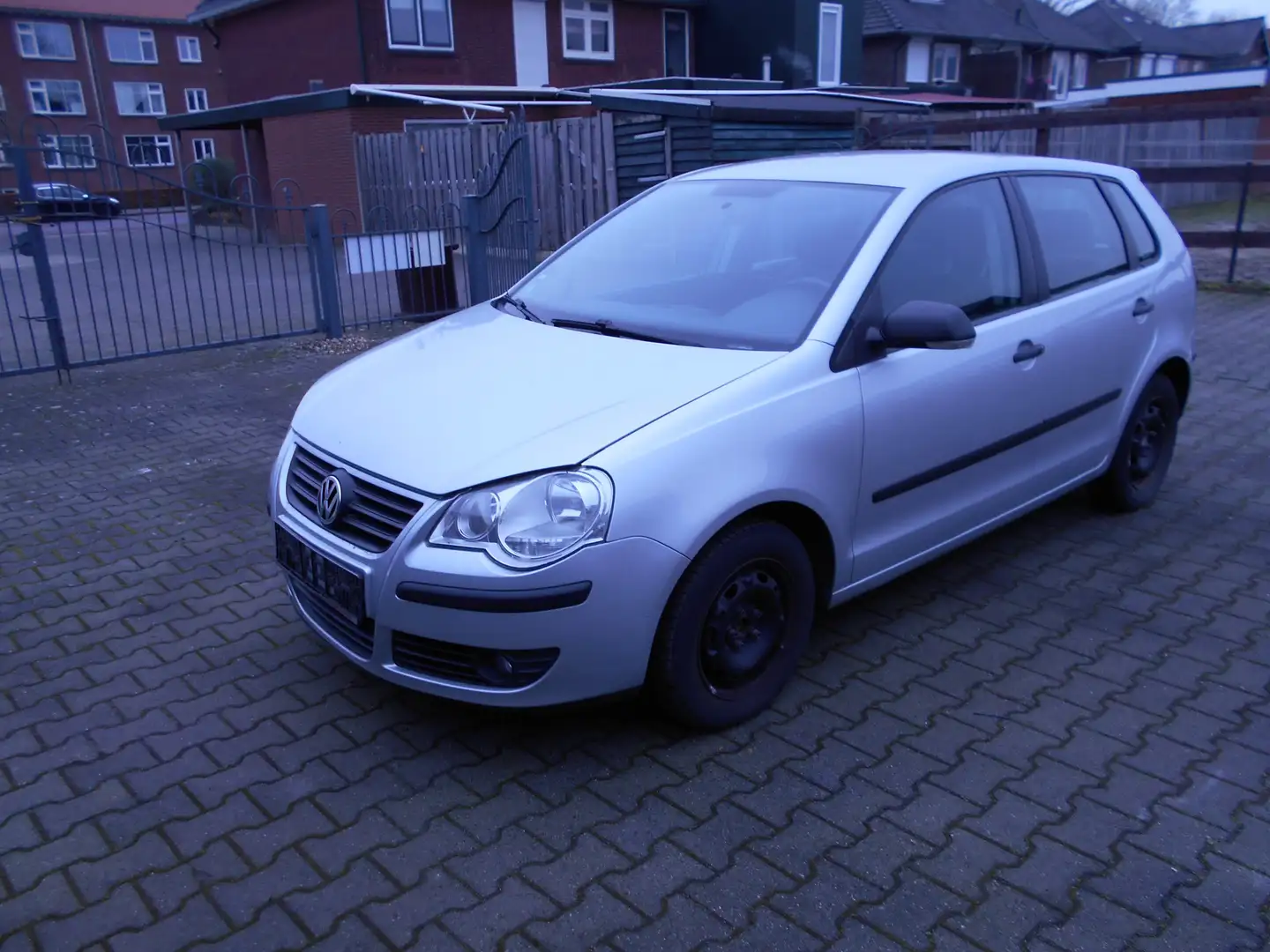 Volkswagen Polo 1.2-12V Trendline Grijs - 1