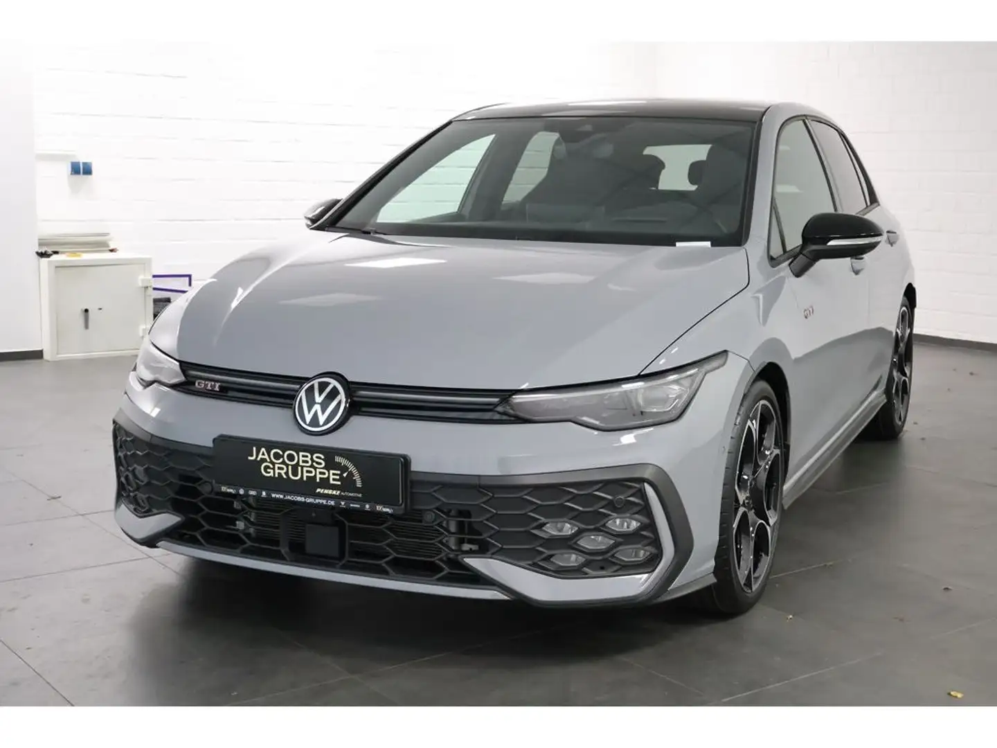 Volkswagen Golf VIII 2.0 TSI GTI "Black-Style" DSG, Navi Grau - 2