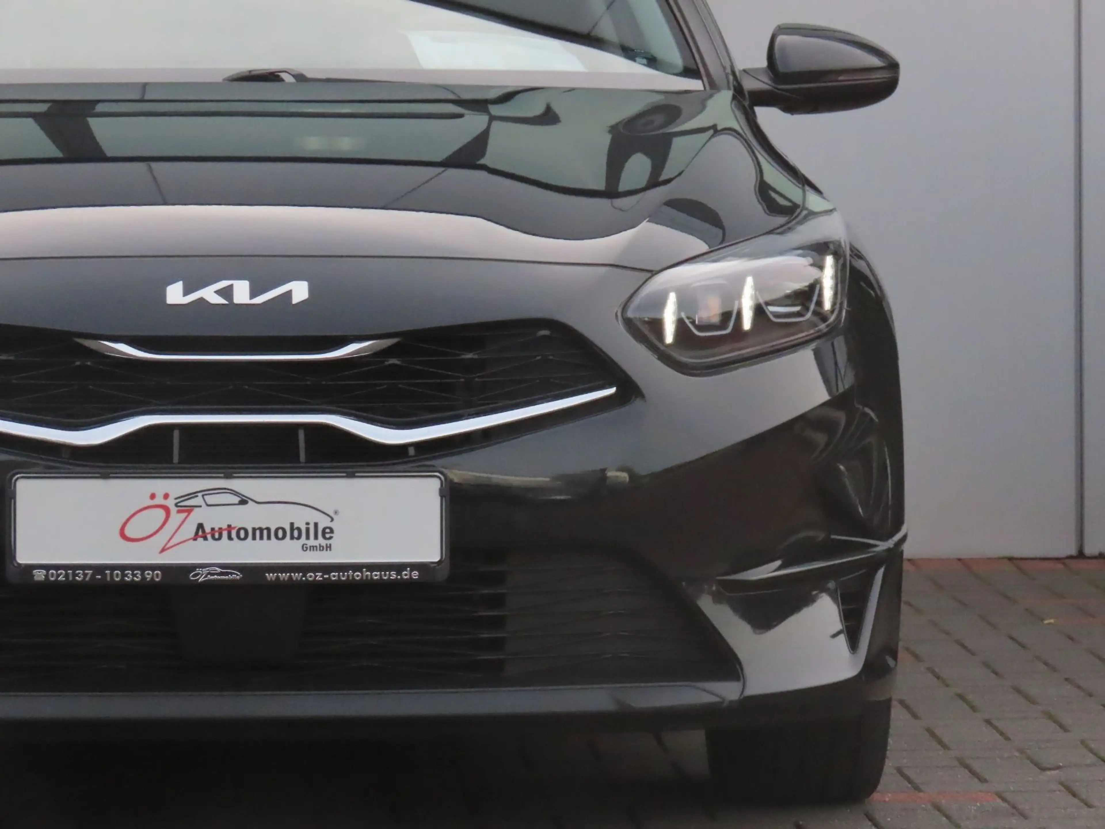 Kia Ceed SW / cee'd SW cee'd SW 1.6 CRDI Autom. Leder Sitzlüftung Klima — photo 4