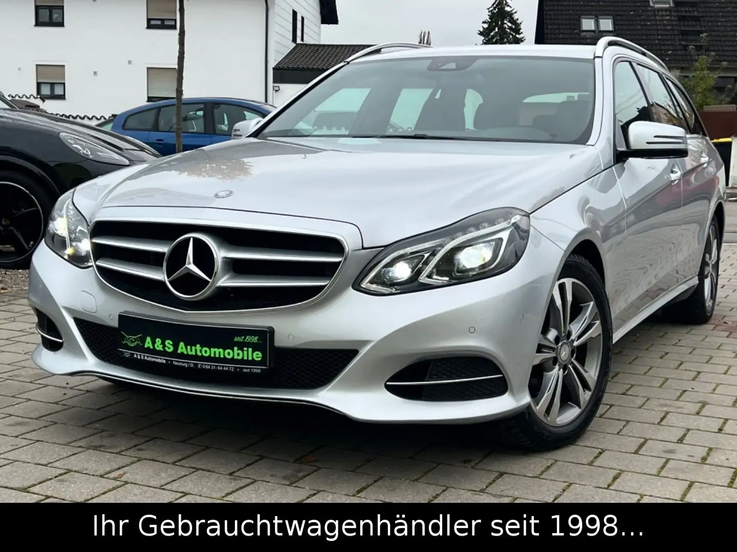 Mercedes-Benz E 200 CGI AVANTGARDE *LED/AHK/NAVI/TÜV+KD NEU* Plateado - 1