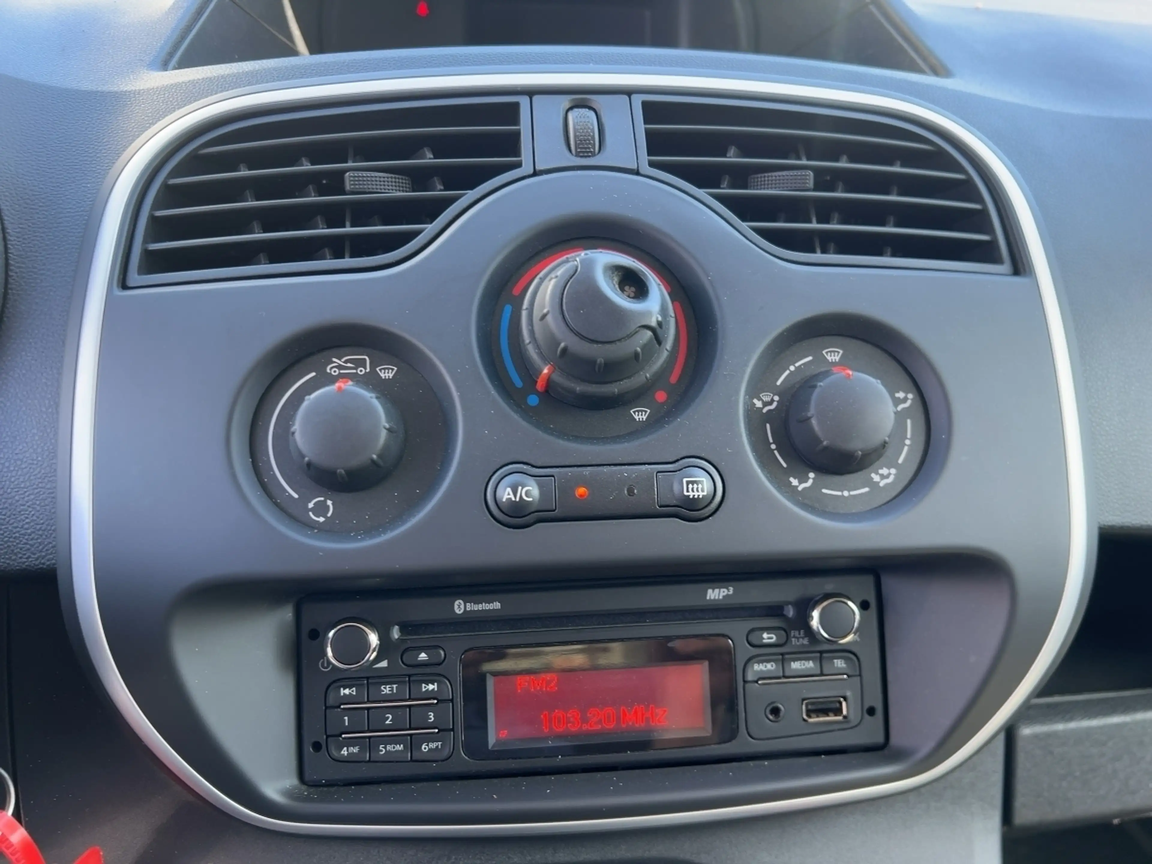 Renault Kangoo Rapid Extra Blue dCi 95 KLIMA BT ABS ESP ZV — photo 12