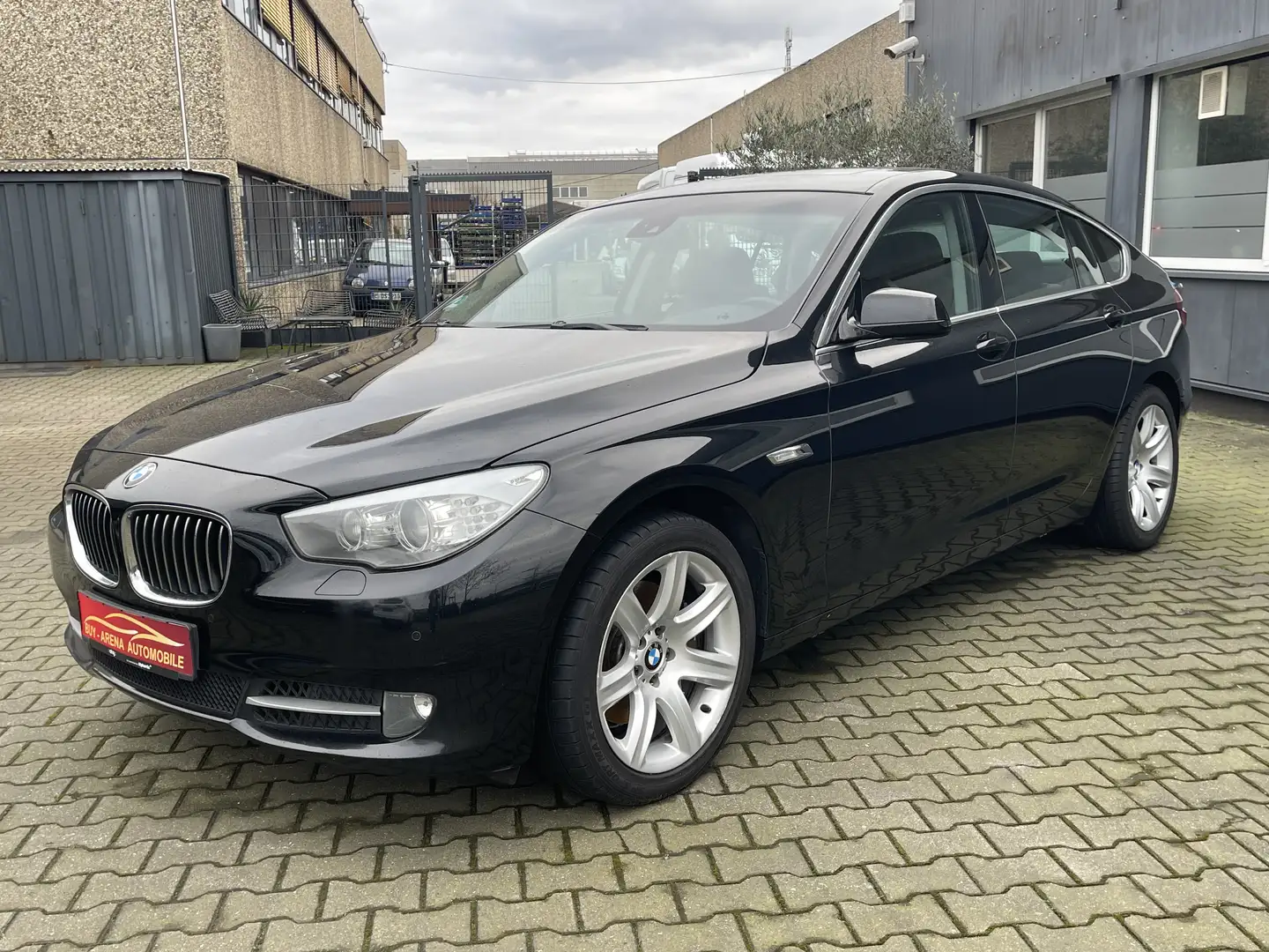 BMW 530 d GT GRAN TURISMO Voll S-Heft 2H Pano Top Gepflegt Чорний - 2