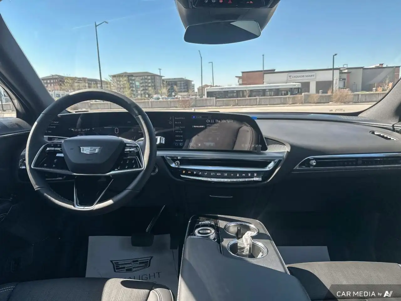 Cadillac Lyriq снимка Cadillac Lyriq