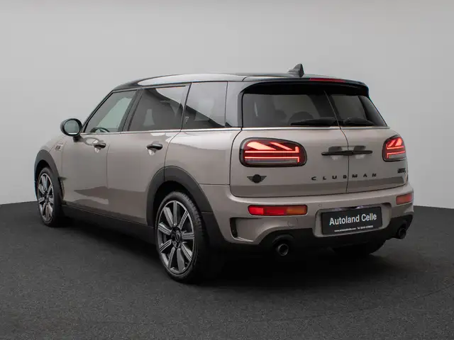 Mini Cooper Cooper view 9