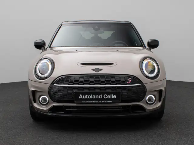 Mini Cooper Cooper view 2