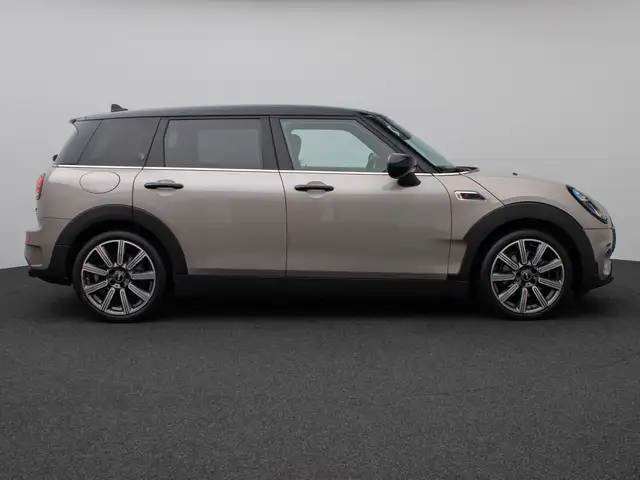 Mini Cooper Cooper view 5