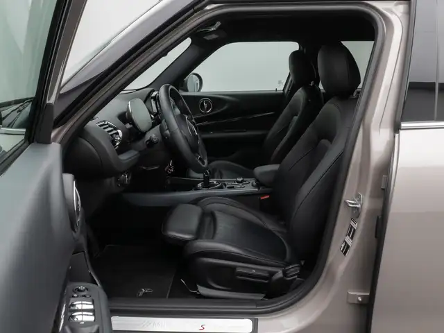 Mini Cooper Cooper view 19