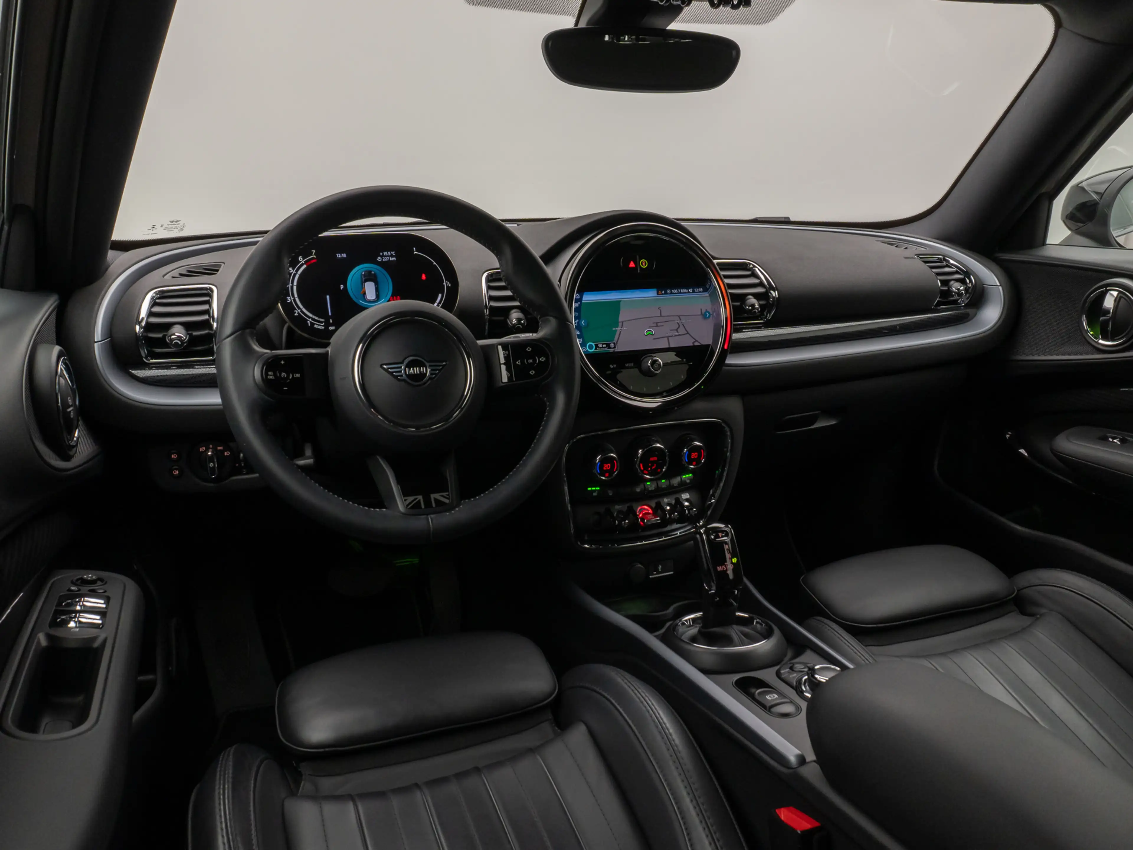 MINI Cooper S Clubman Yours Trim Kamera DAB Komfort — photo 37