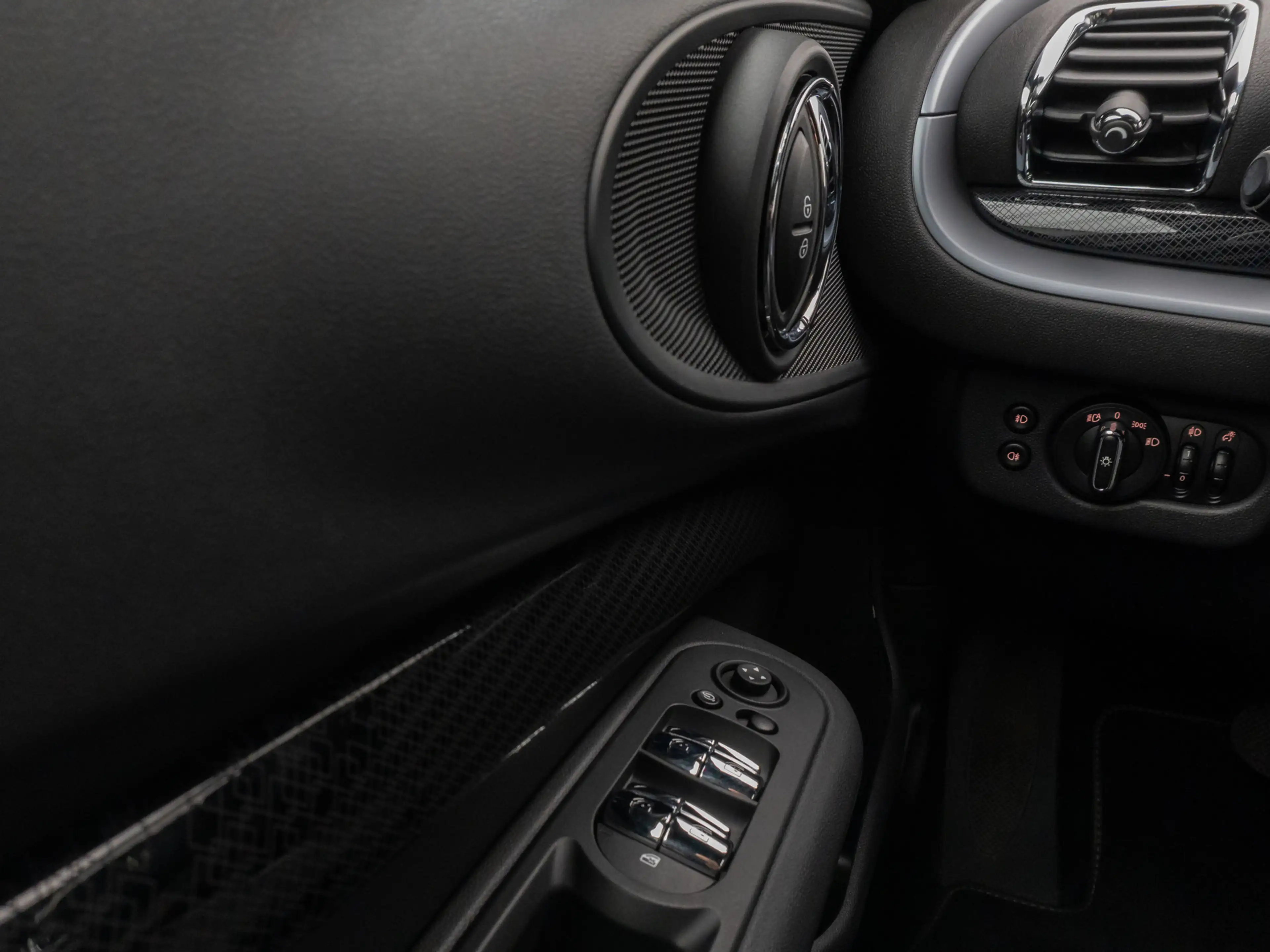 MINI Cooper S Clubman Yours Trim Kamera DAB Komfort — photo 33