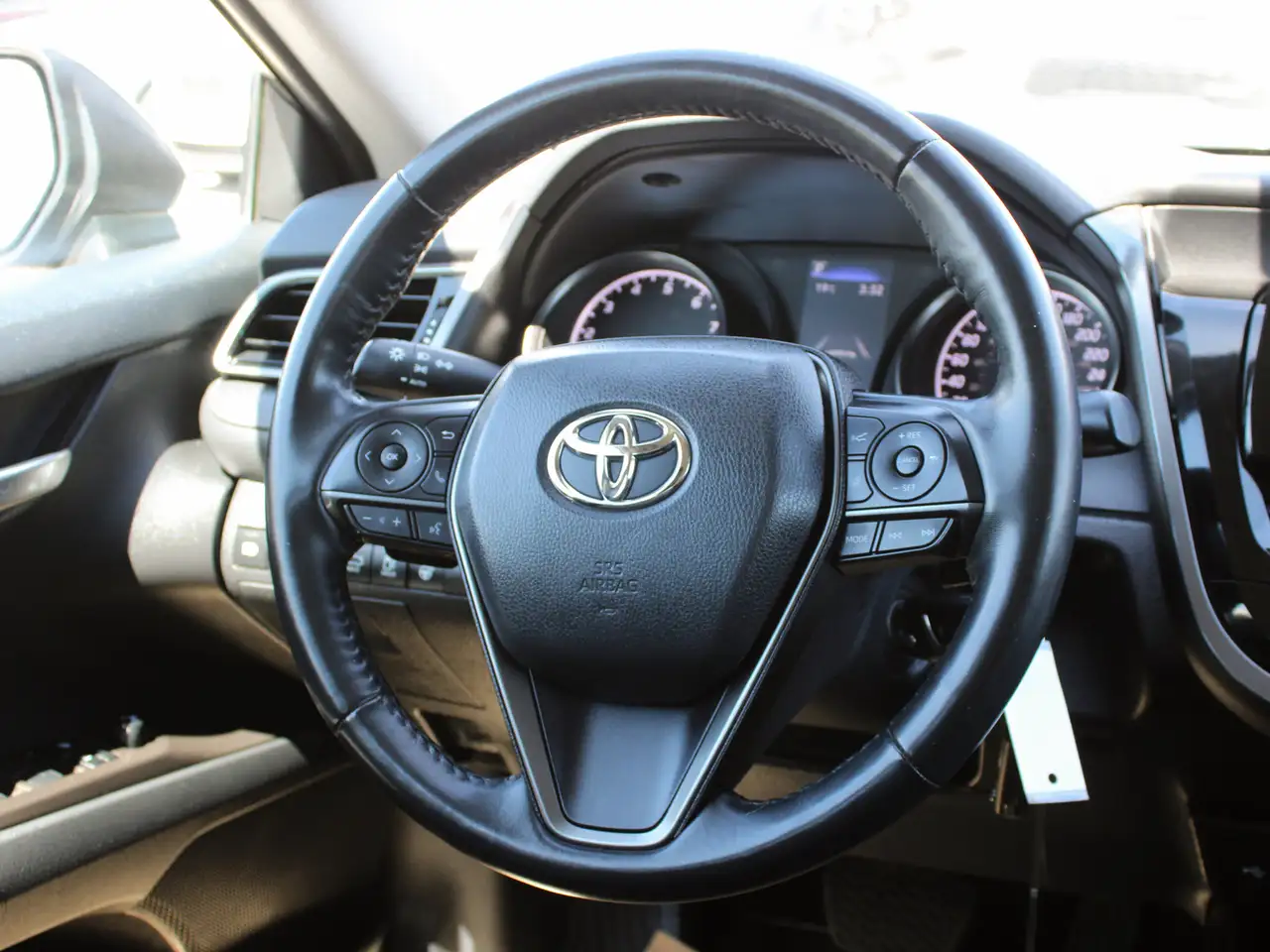 Toyota Camry снимка Toyota Camry