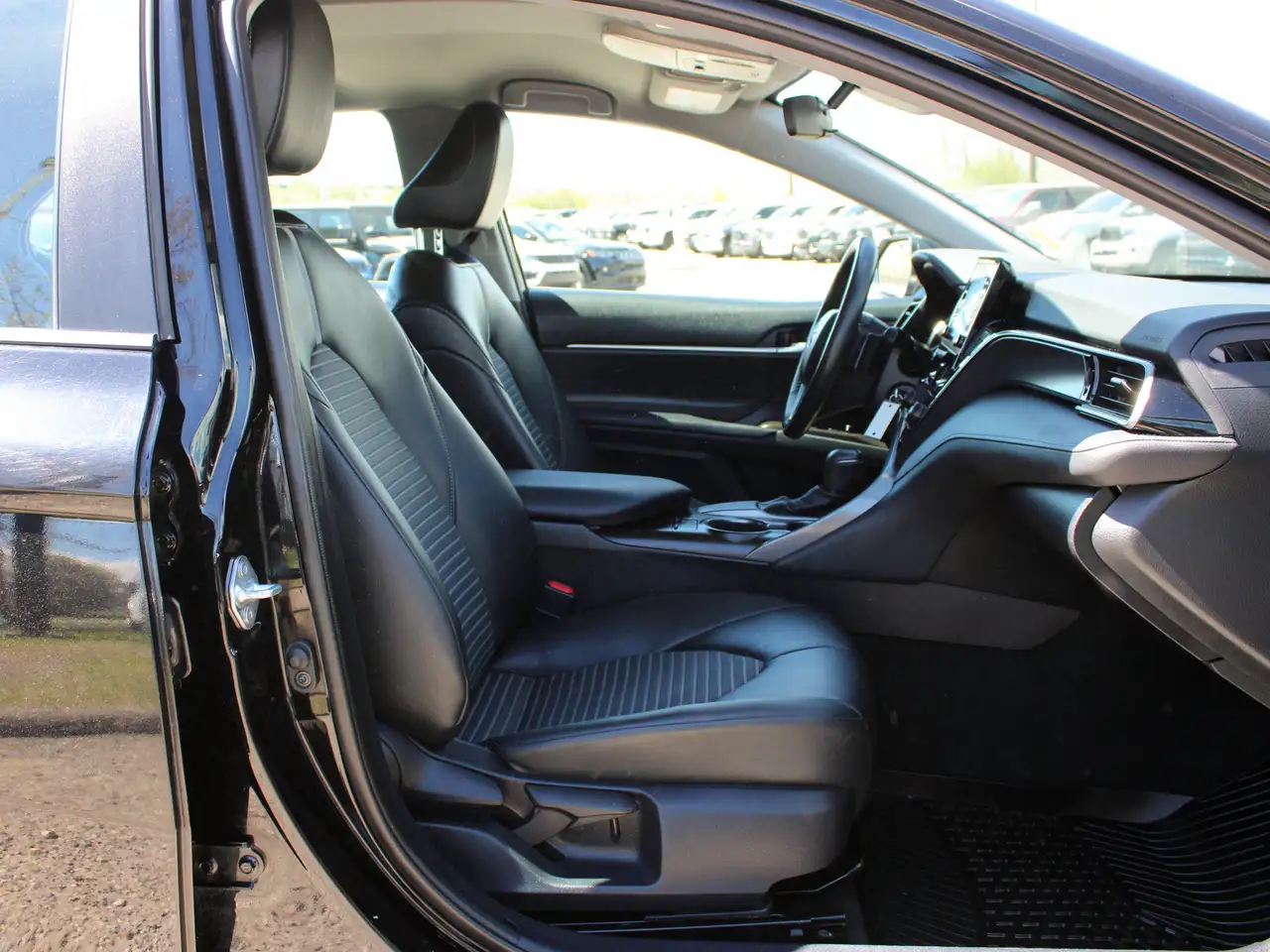 Toyota Camry снимка Toyota Camry